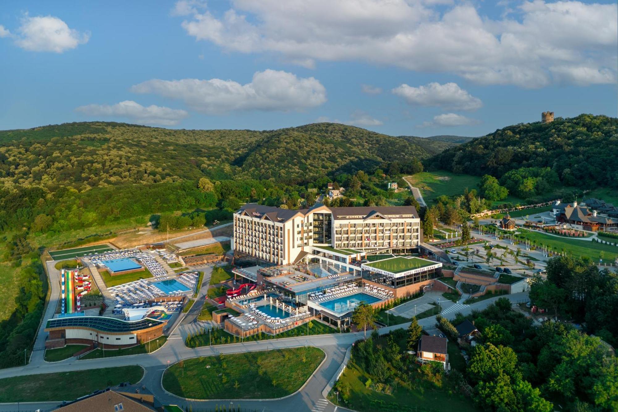 Movenpick Resort And Spa Fruske Terme Vrdnik Exterior photo